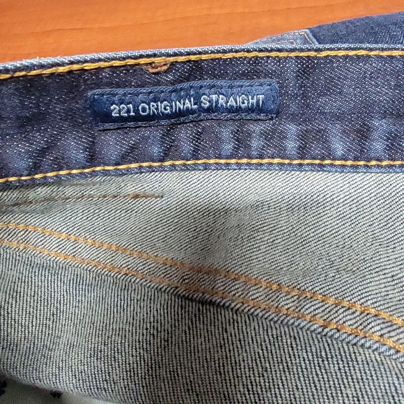 #295 Lucky Brand men's blue jeans size 40WX32L - Picture 2 of 7